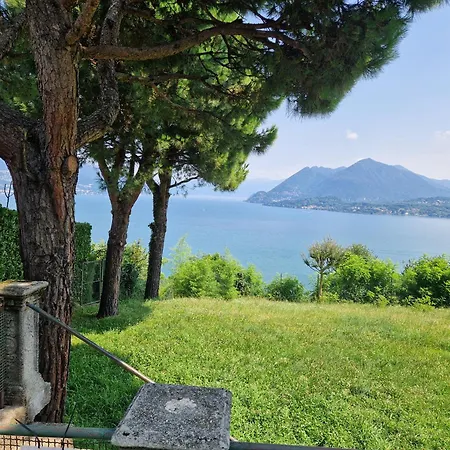 Rifugio Del - E Vista A Stresa! 3*